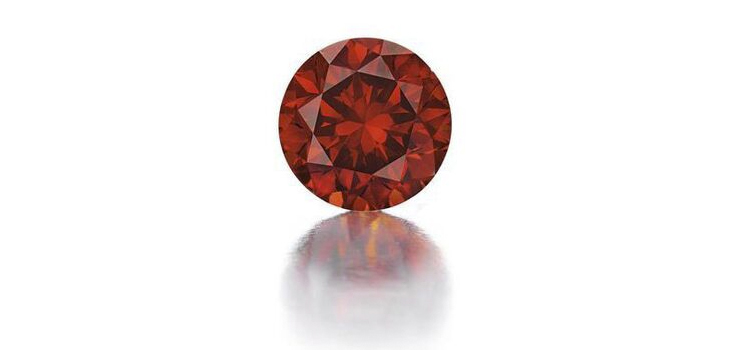Красный Алмаз: Значение и магические свойства камня