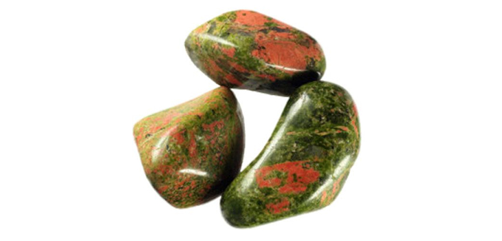 Эпидот: Значение и магические свойства камня